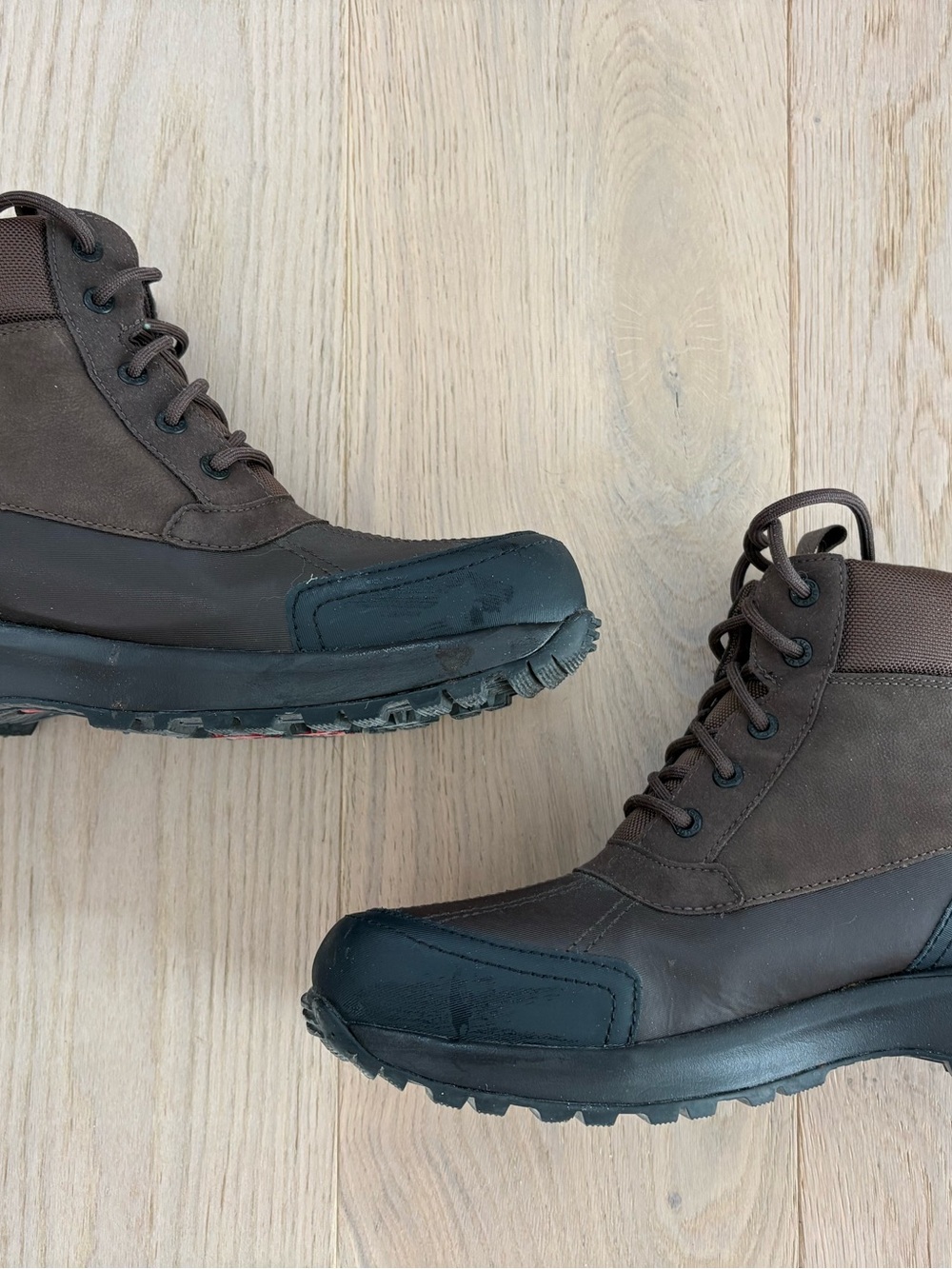 UGG Mens Black Brown Leather Waterproof Lace Up Duck Winter Hiking Boots US 12 - Picture 2 of 9